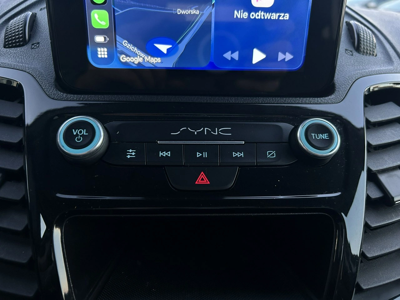 Ford Tourneo Connect - Zdjęcie 28