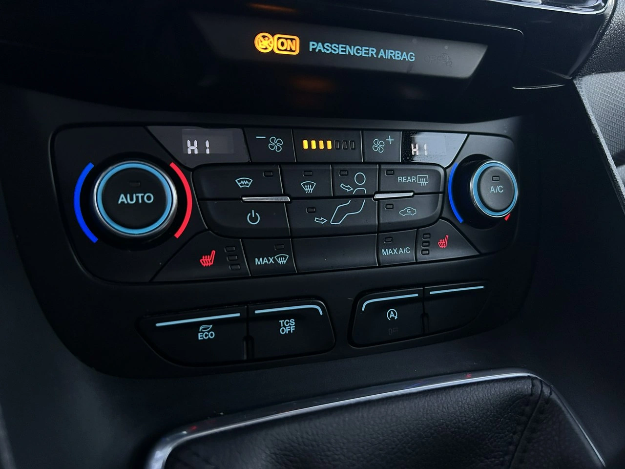 Ford Tourneo Connect - Zdjęcie 29