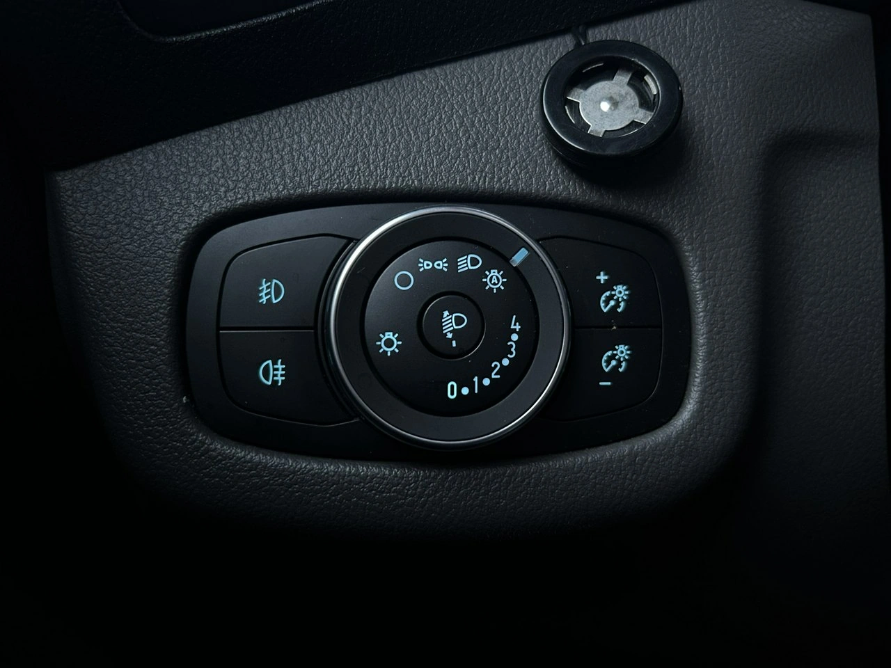 Ford Tourneo Connect - Zdjęcie 34