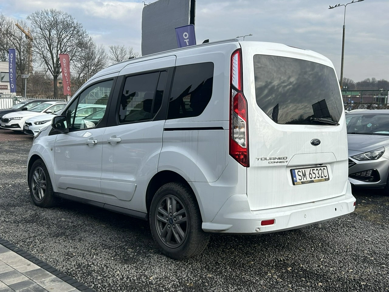 Ford Tourneo Connect - Zdjęcie 4