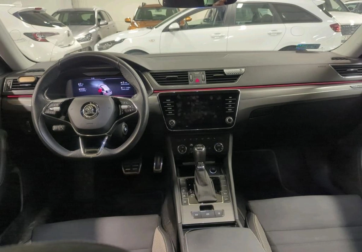 Skoda Superb - Zdjęcie 5