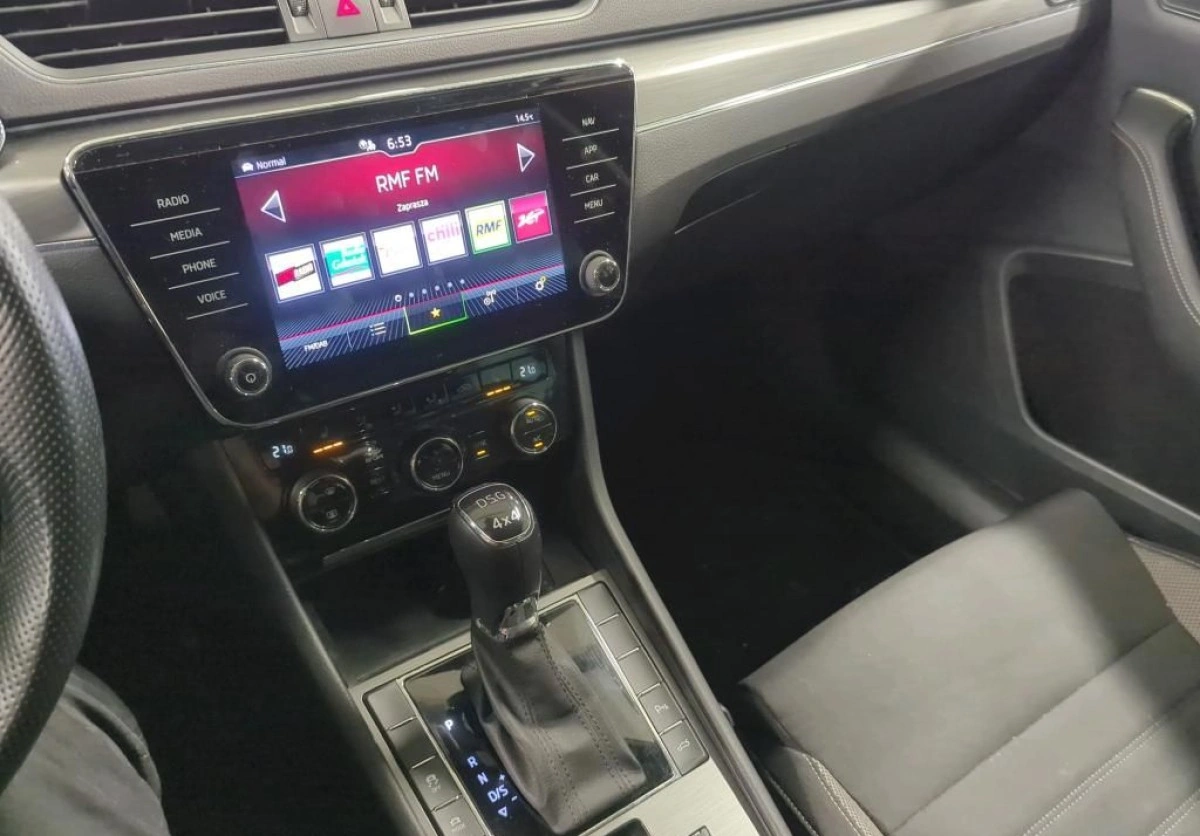 Skoda Superb - Zdjęcie 6