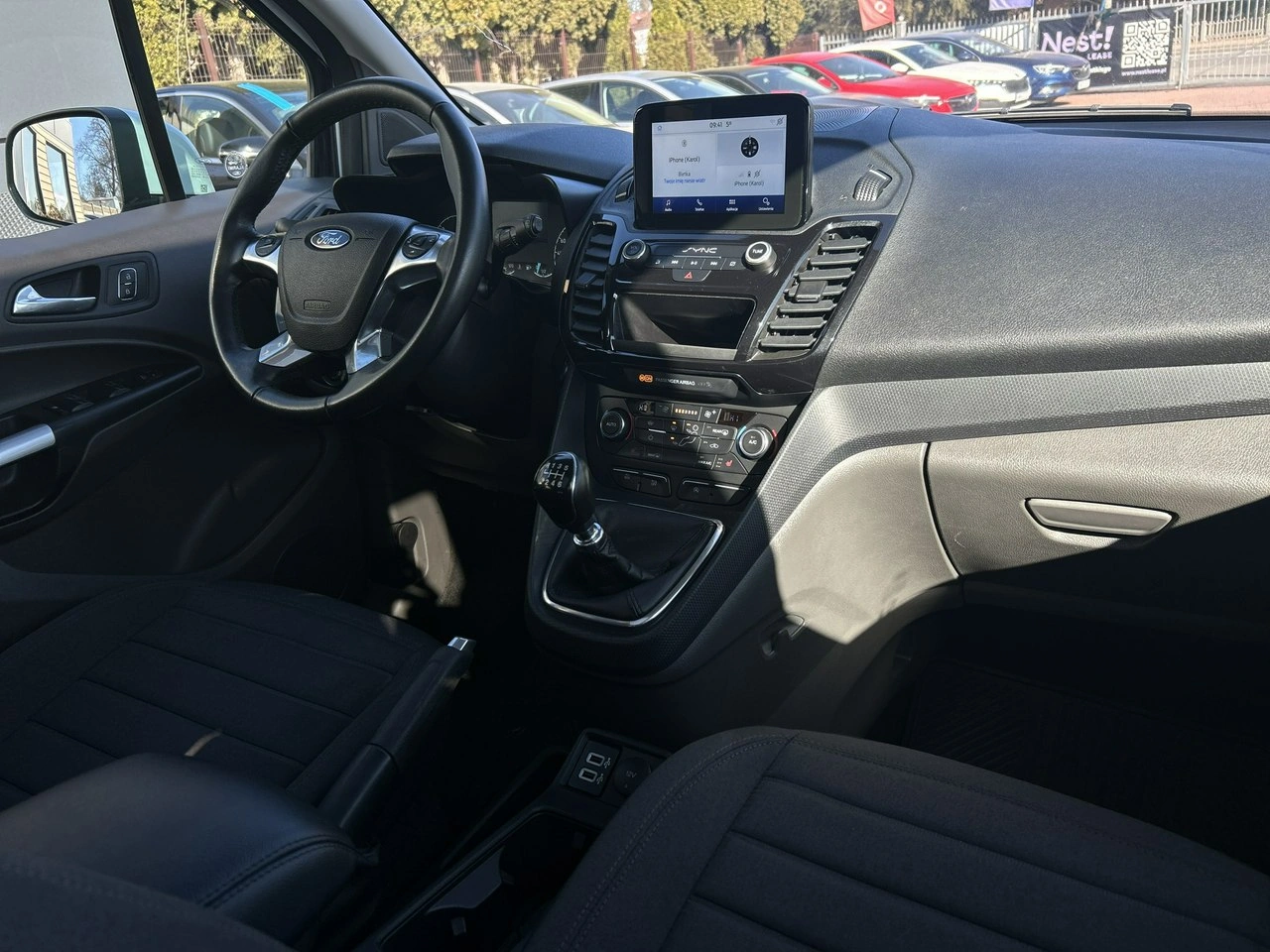 Ford Tourneo Connect - Zdjęcie 15