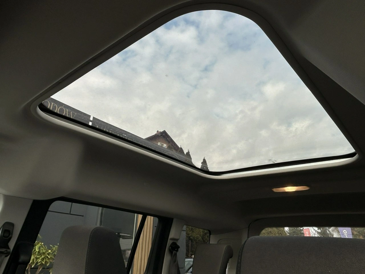 Ford Tourneo Connect - Zdjęcie 15