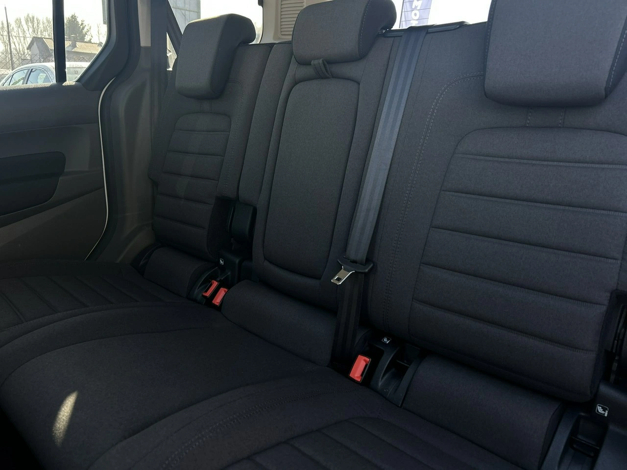 Ford Tourneo Connect - Zdjęcie 39