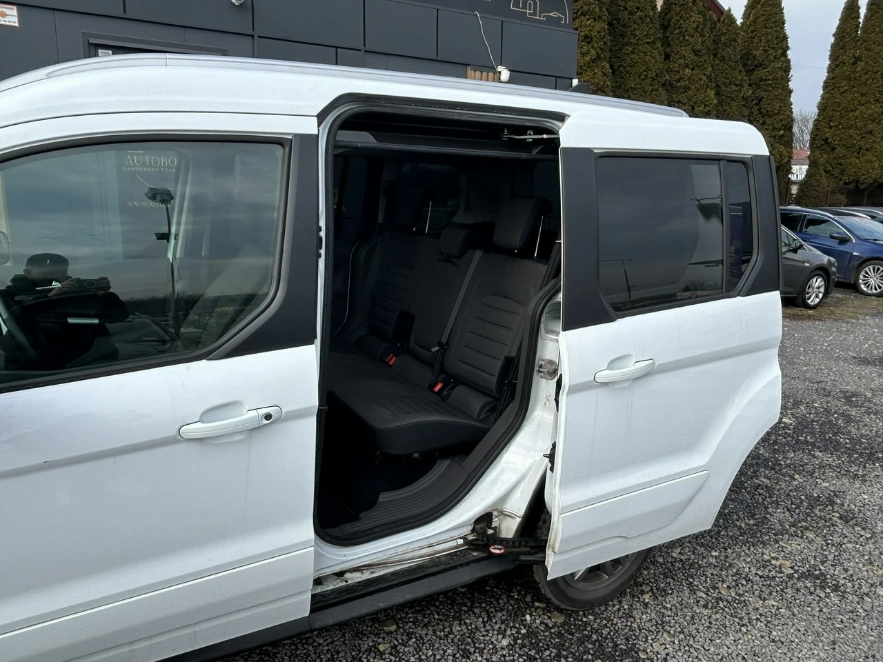 Ford Tourneo Connect - Zdjęcie 6