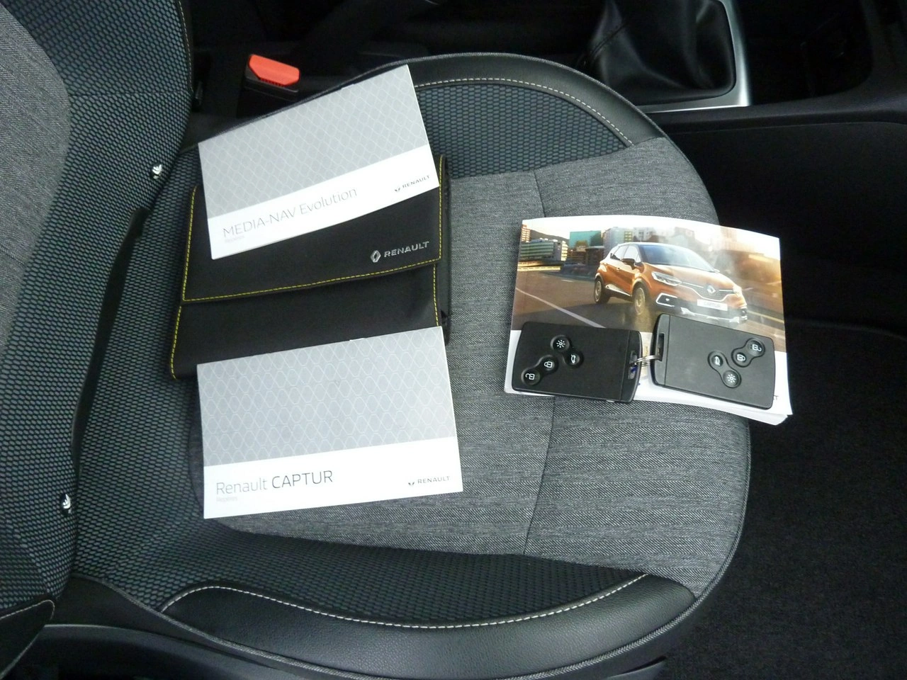 Renault Captur - Zdjęcie 15