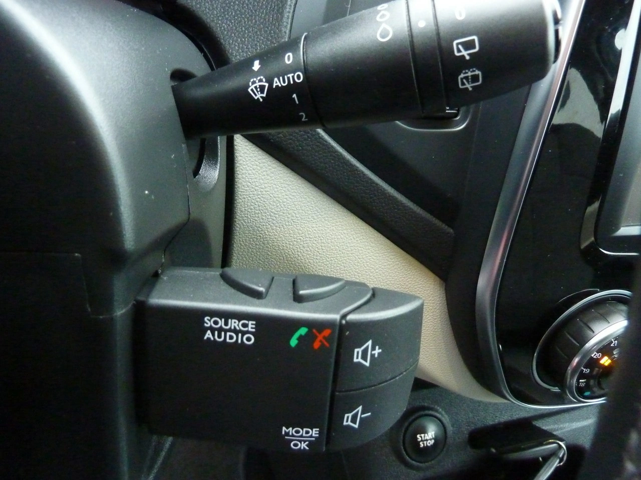 Renault Captur - Zdjęcie 24