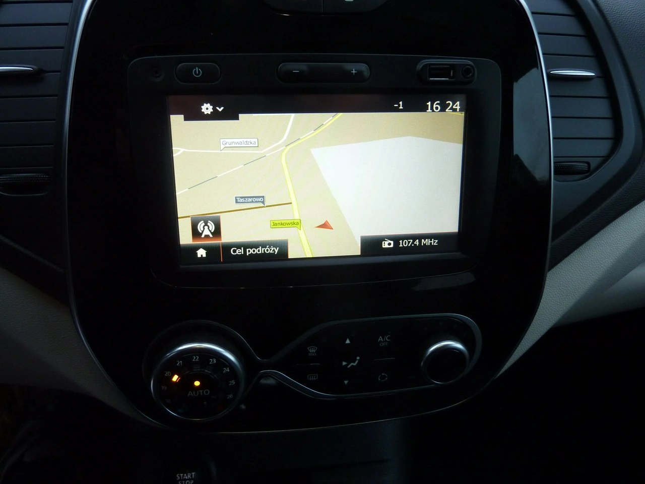 Renault Captur - Zdjęcie 20