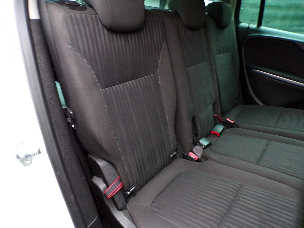 Opel Zafira - Zdjęcie 18