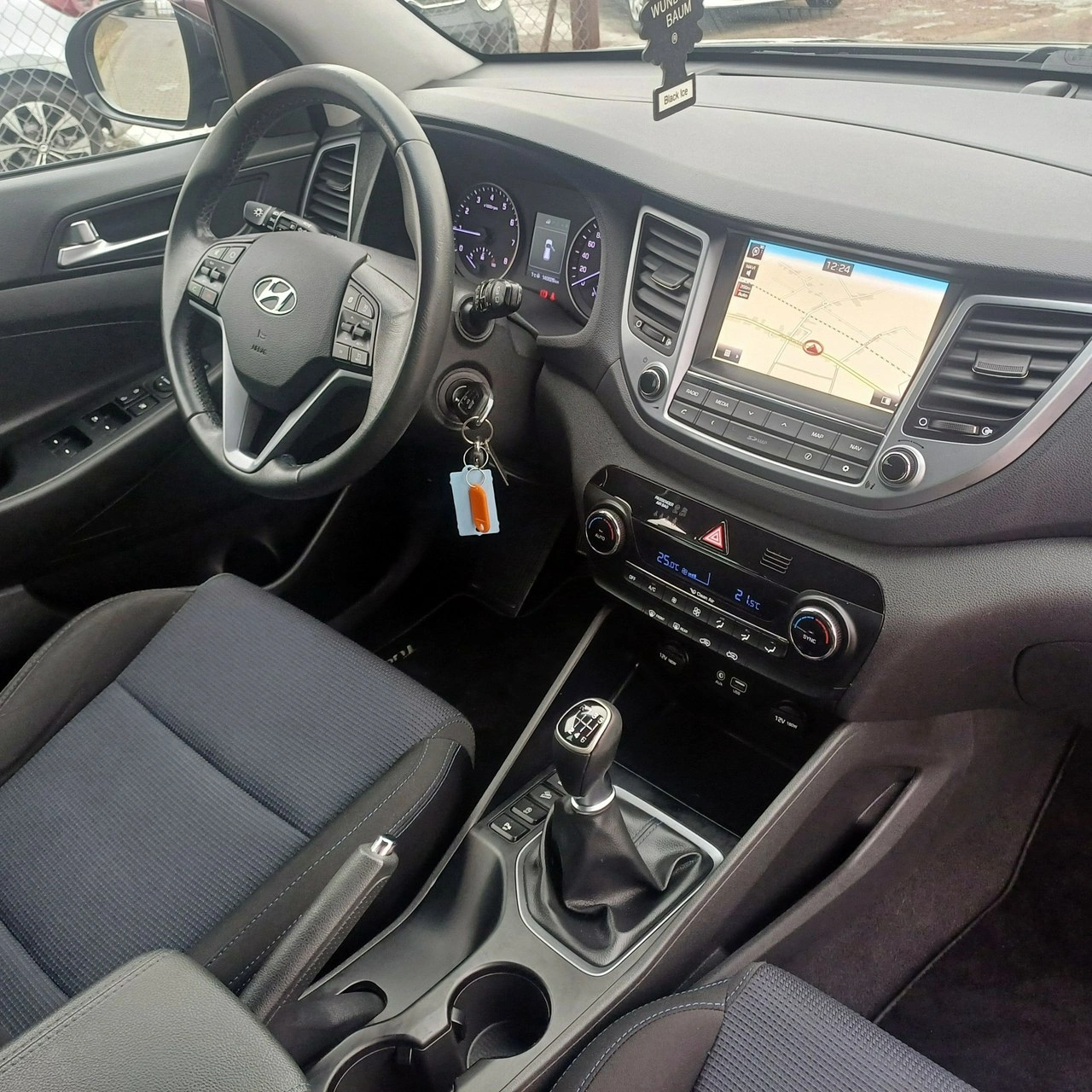 Hyundai Tucson - Zdjęcie 12