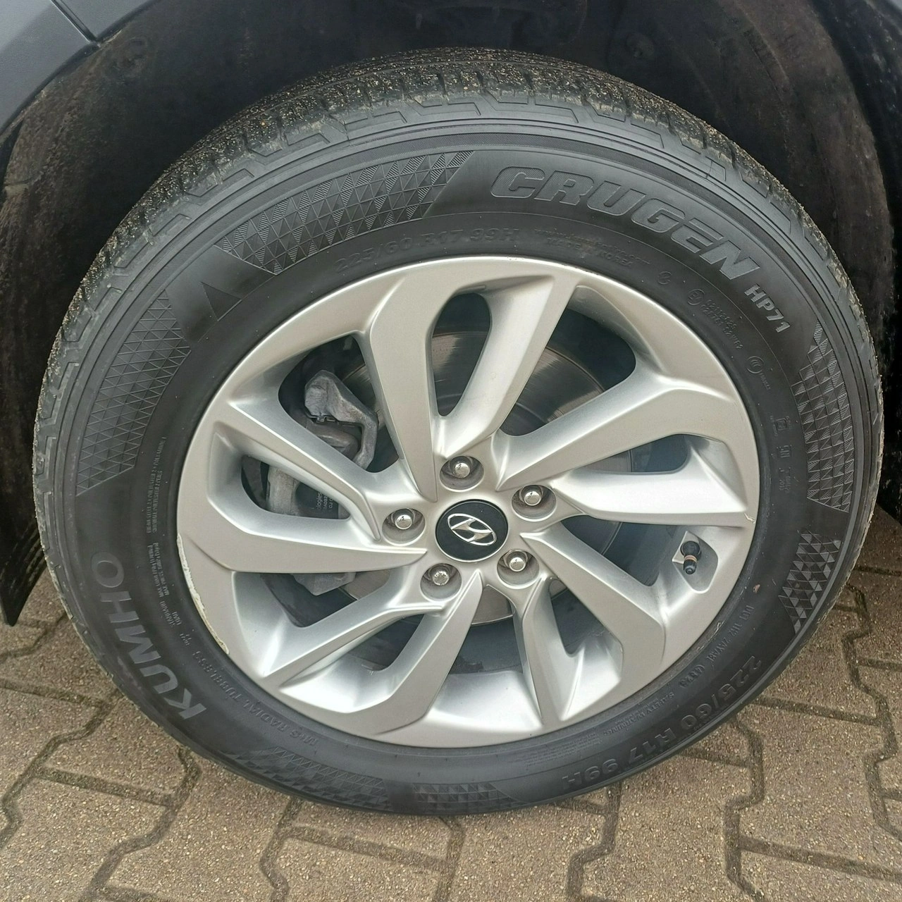 Hyundai Tucson - Zdjęcie 27