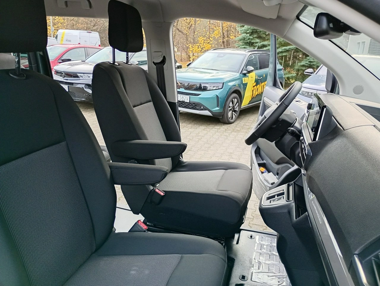 Opel Zafira - Zdjęcie 20