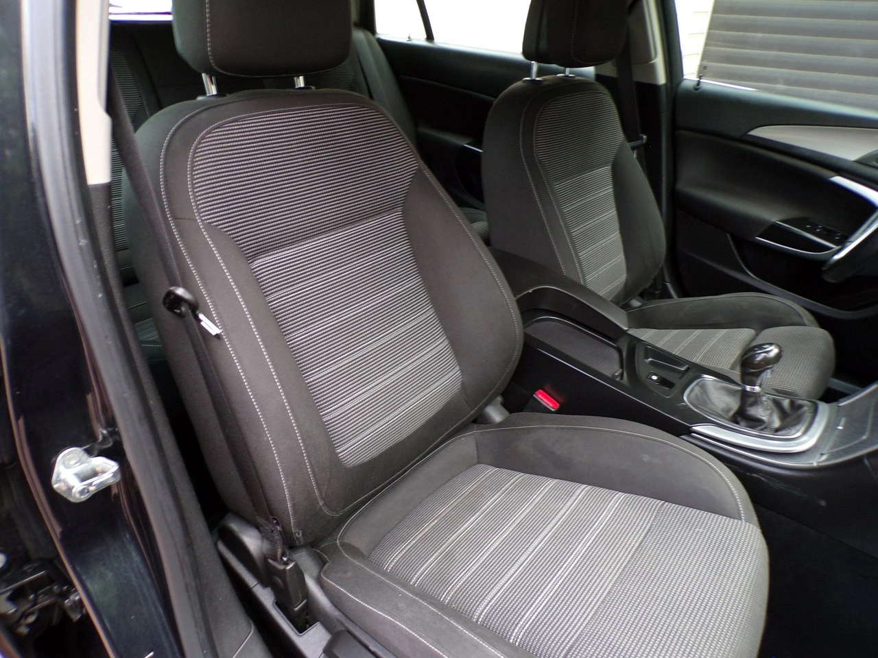 Opel Insignia - Zdjęcie 25