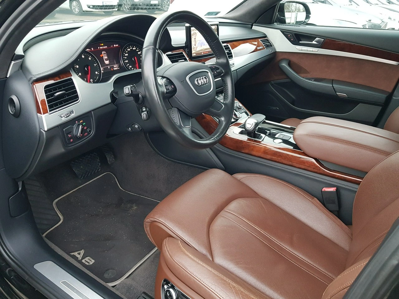 Audi A8 - Zdjęcie 9