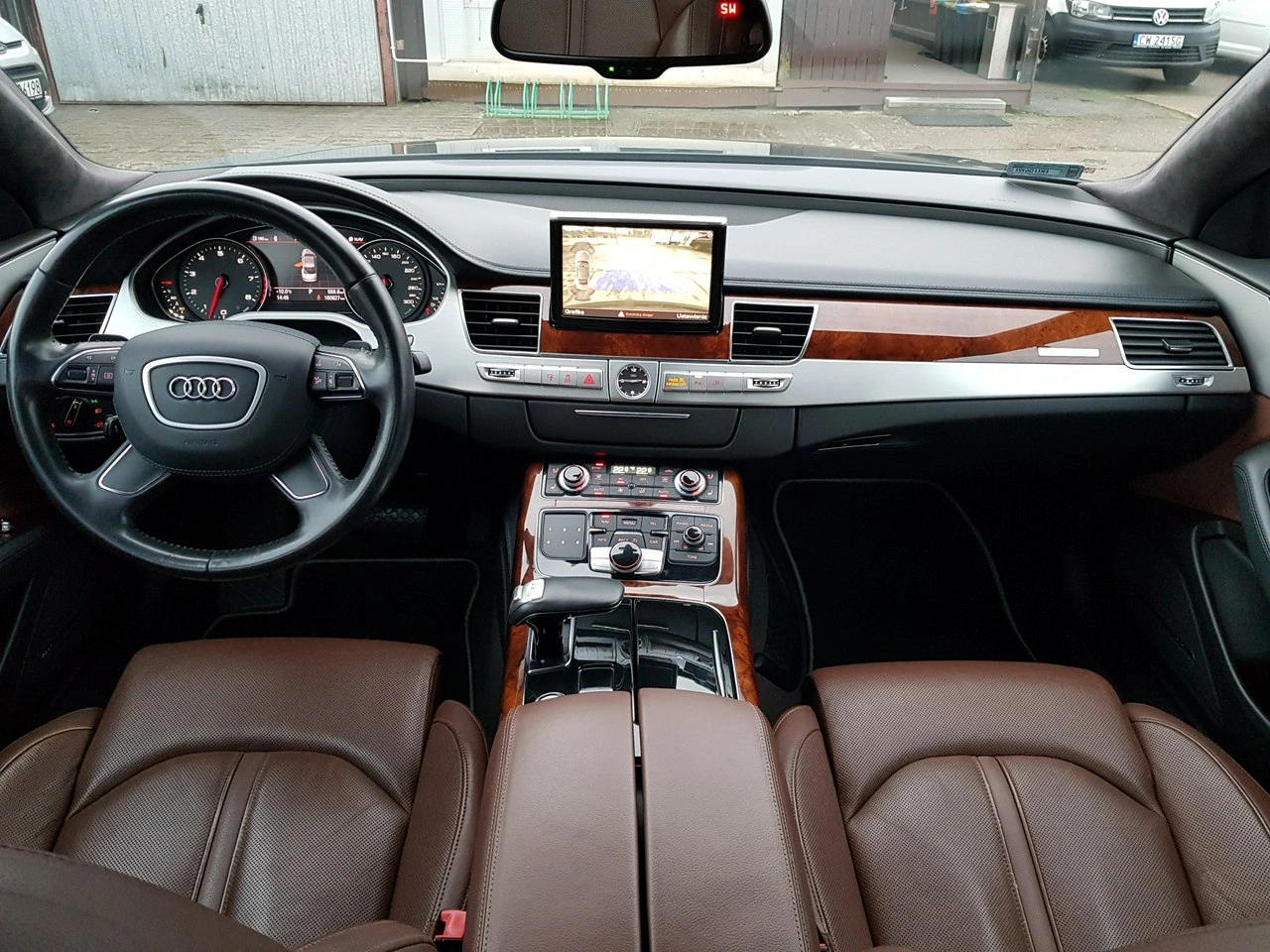 Audi A8 - Zdjęcie 11