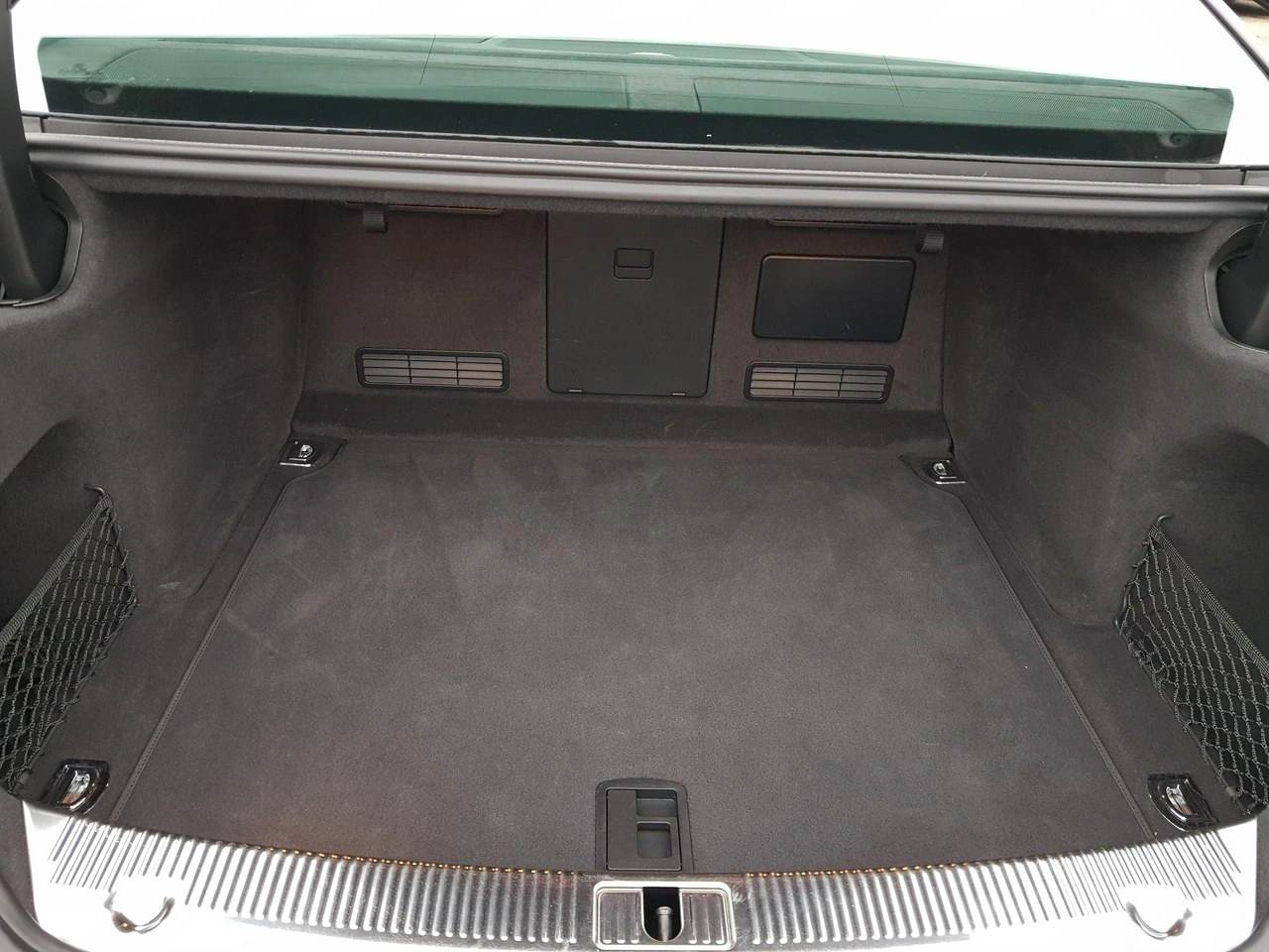 Audi A8 - Zdjęcie 13