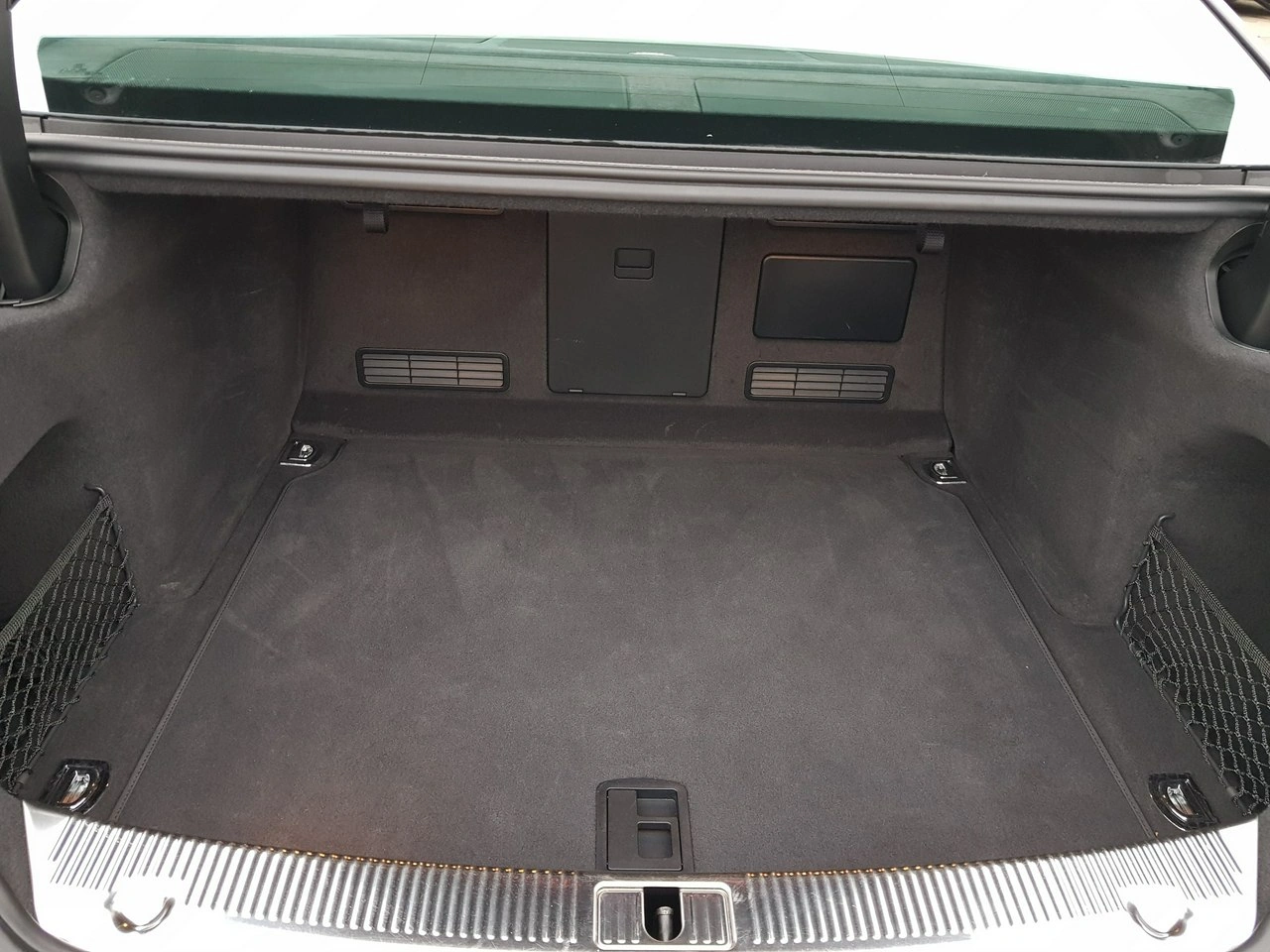 Audi A8 - Zdjęcie 13