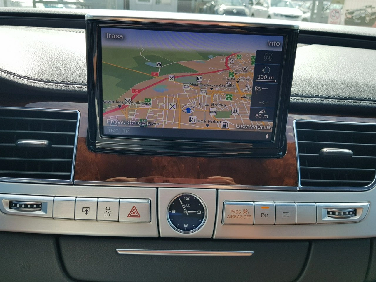 Audi A8 - Zdjęcie 19