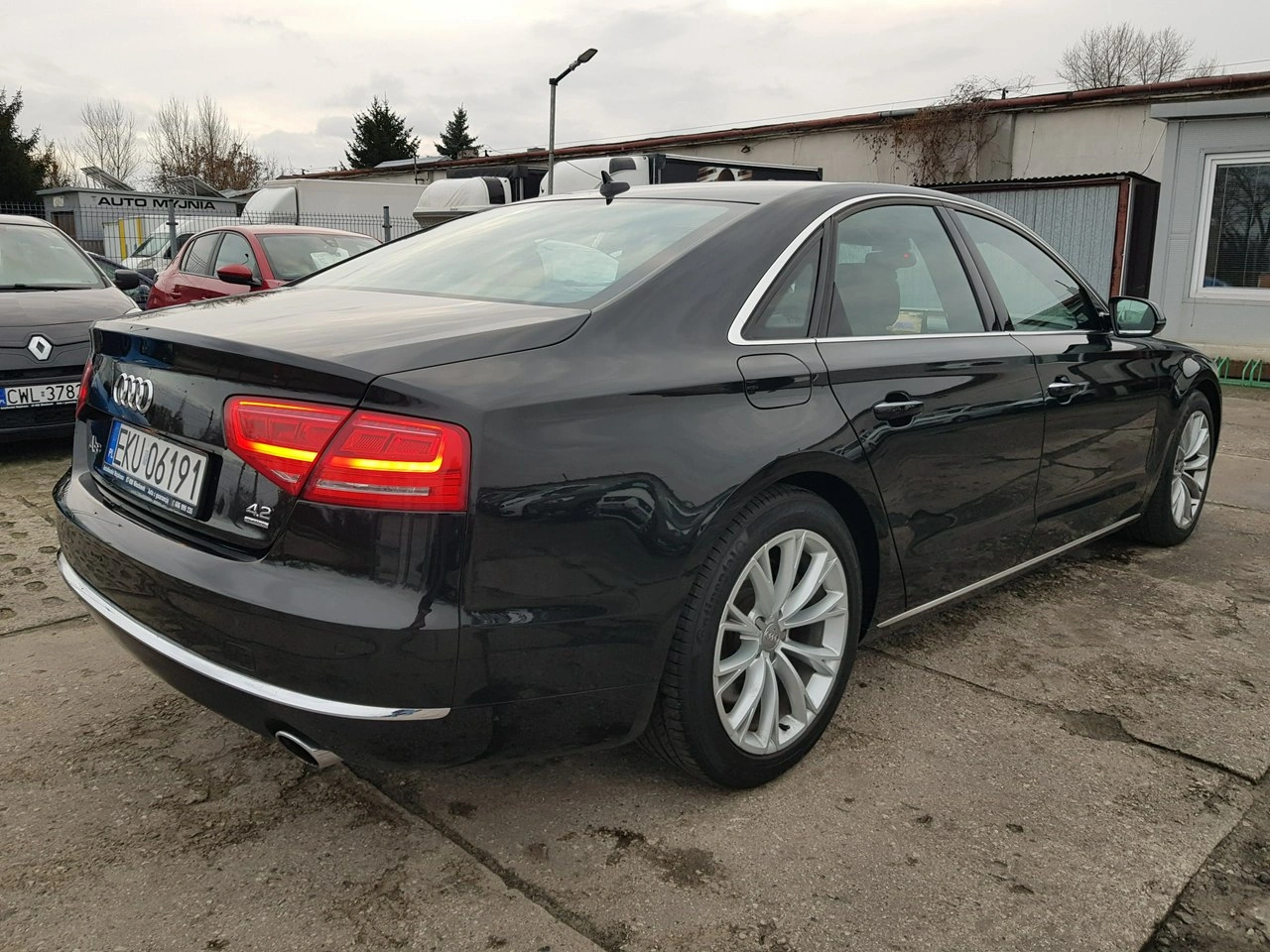 Audi A8 - Zdjęcie 4