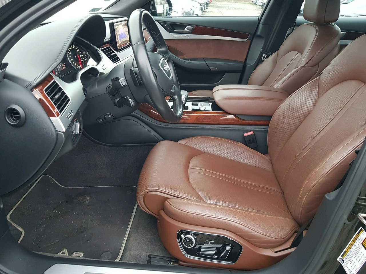 Audi A8 - Zdjęcie 8