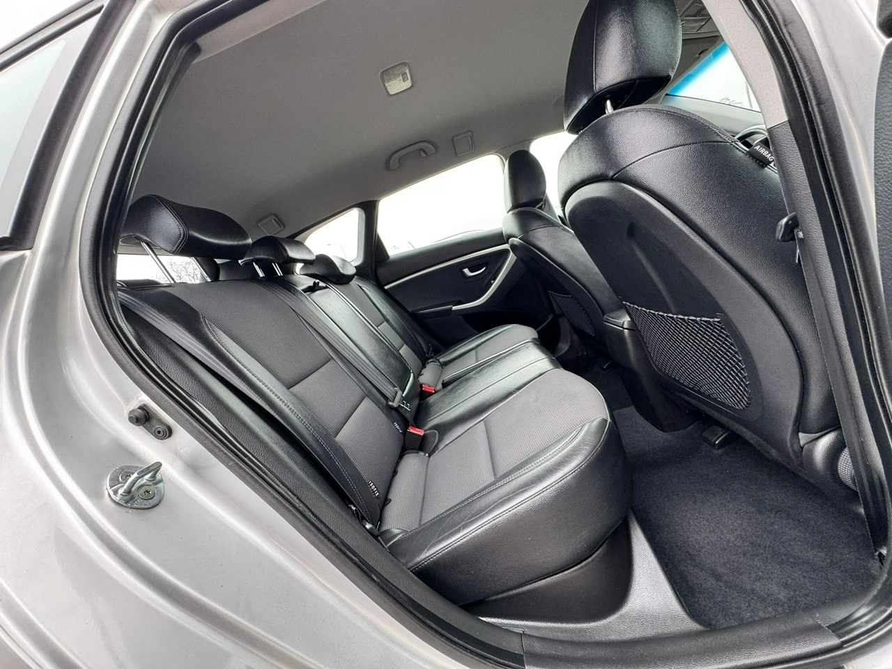 Hyundai i30 - Zdjęcie 24