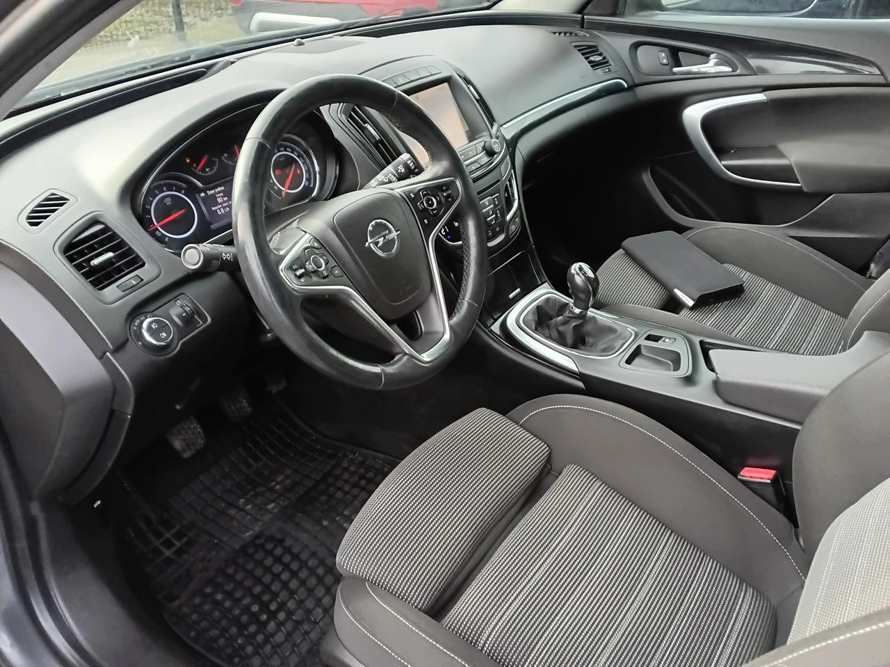 Opel Insignia - Zdjęcie 9