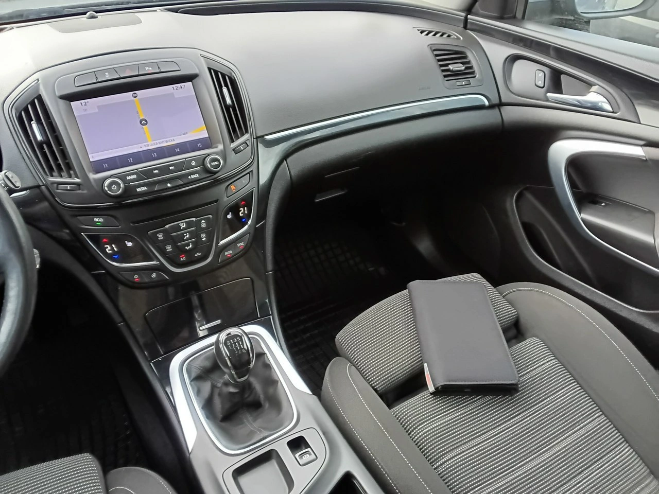 Opel Insignia - Zdjęcie 11