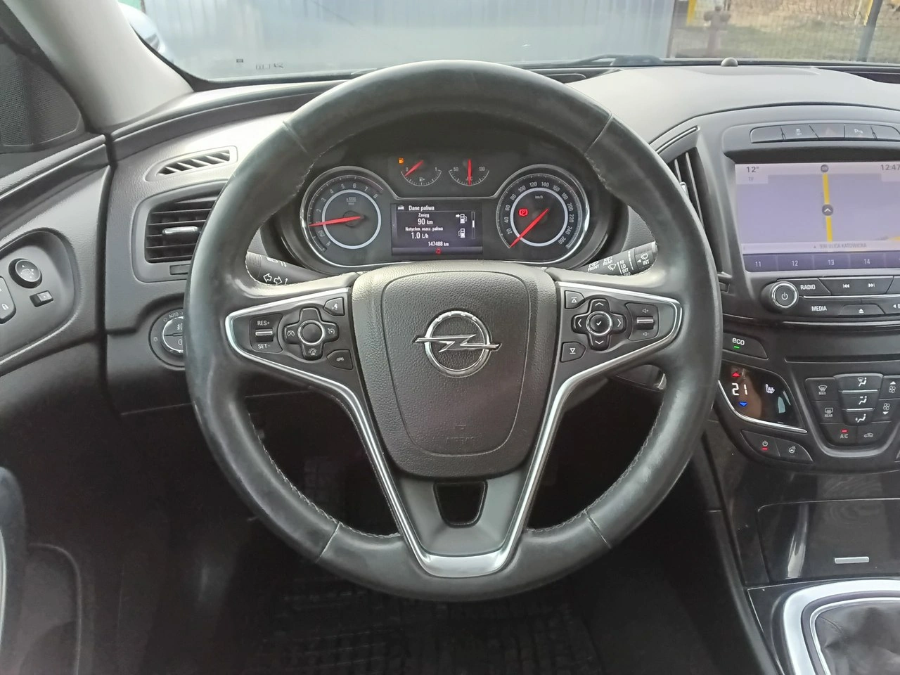 Opel Insignia - Zdjęcie 19