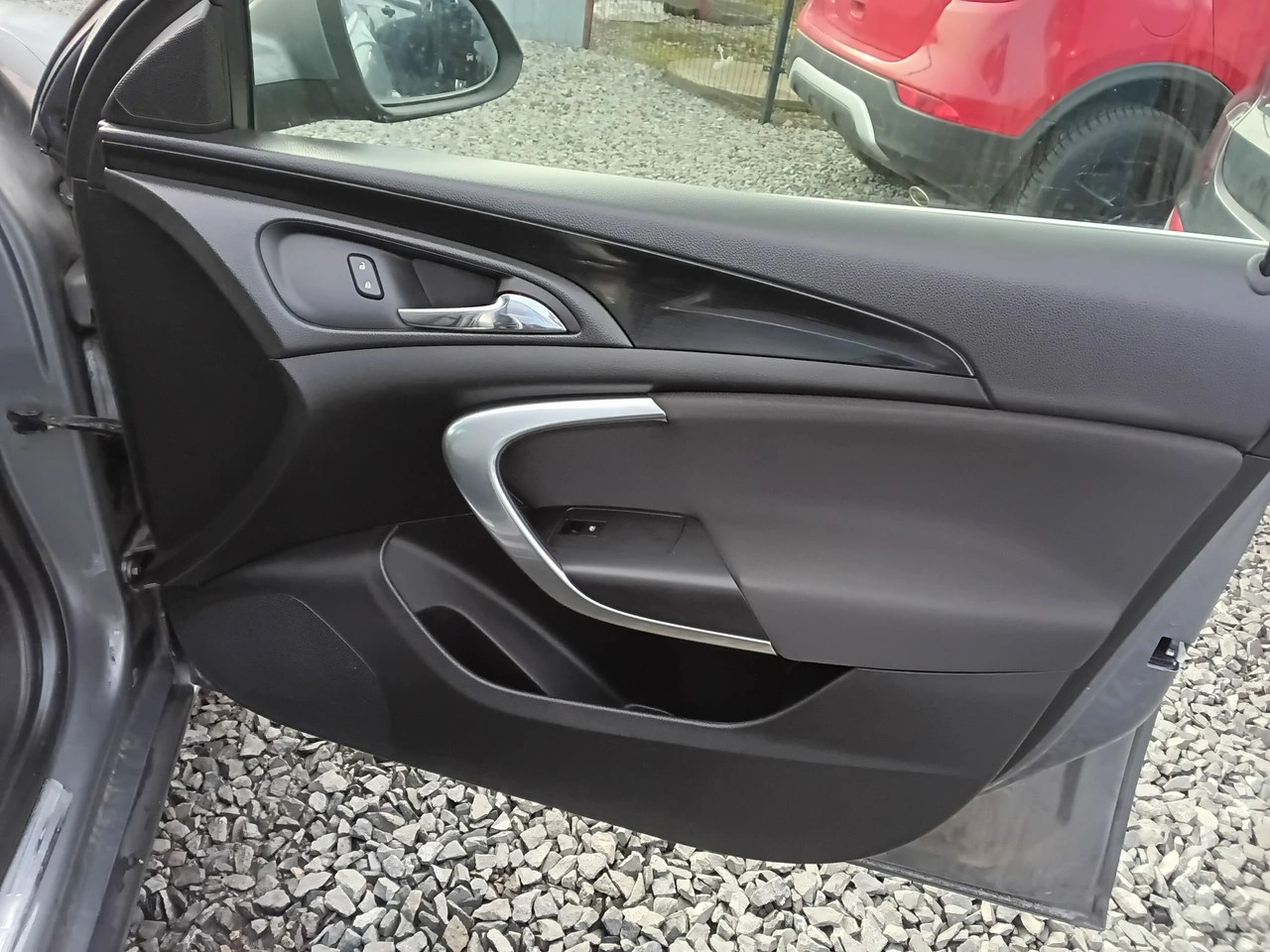 Opel Insignia - Zdjęcie 30