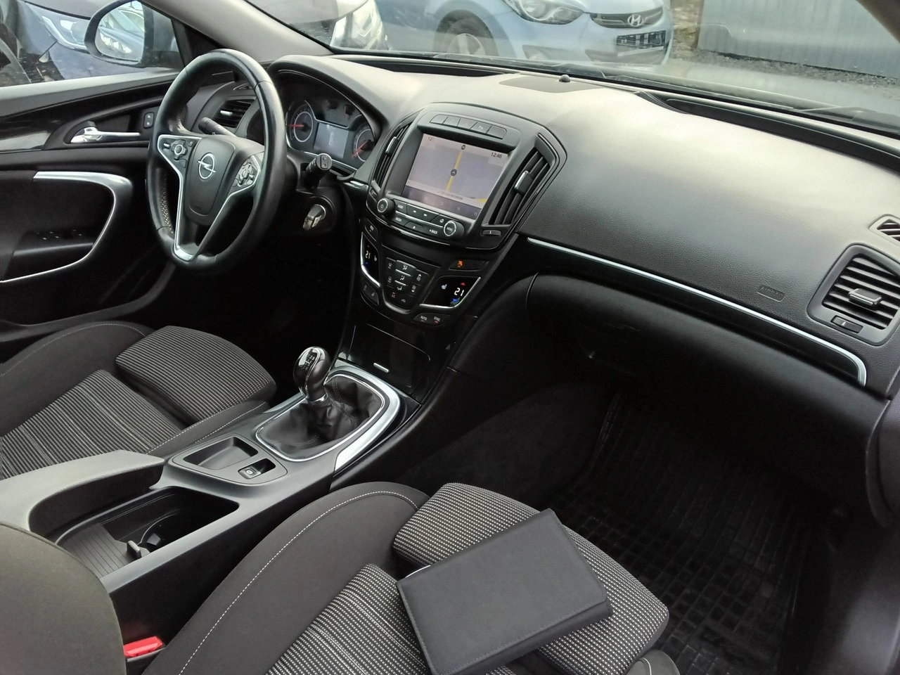 Opel Insignia - Zdjęcie 4