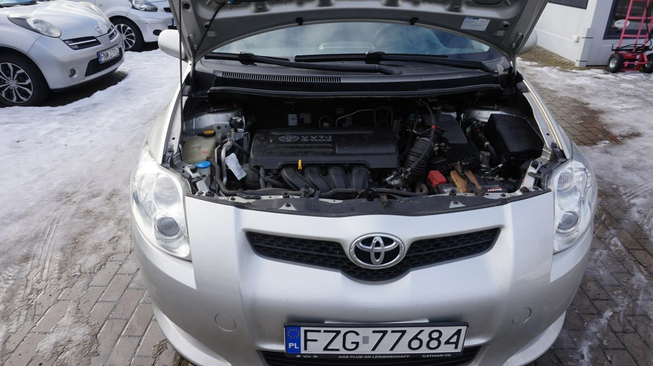 Toyota Auris - Zdjęcie 12