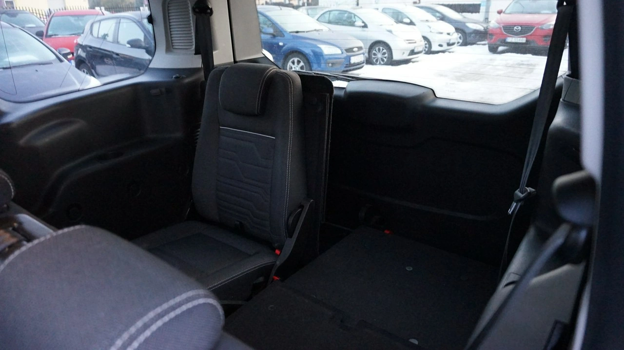 Ford Tourneo Connect - Zdjęcie 9