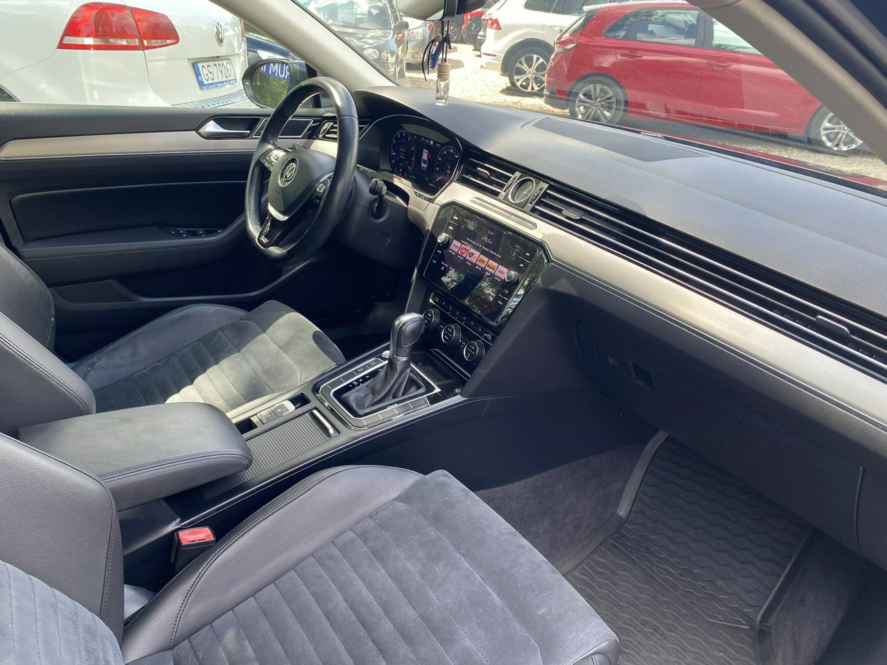 Volkswagen Passat - Zdjęcie 13