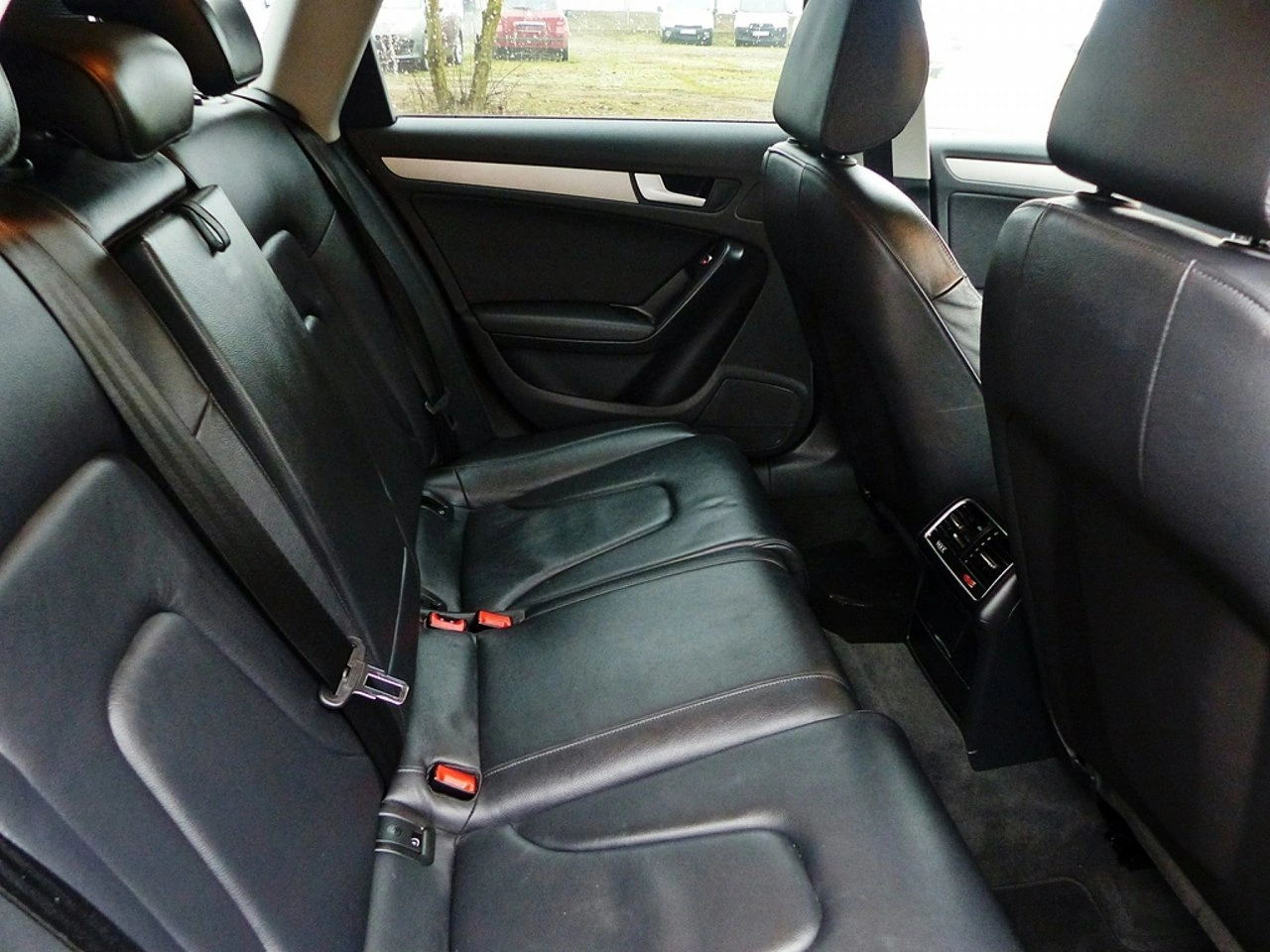 Audi A4 - Zdjęcie 21