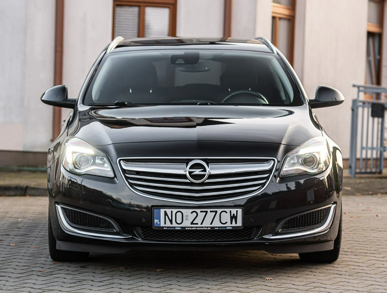 Opel Insignia - Zdjęcie 9