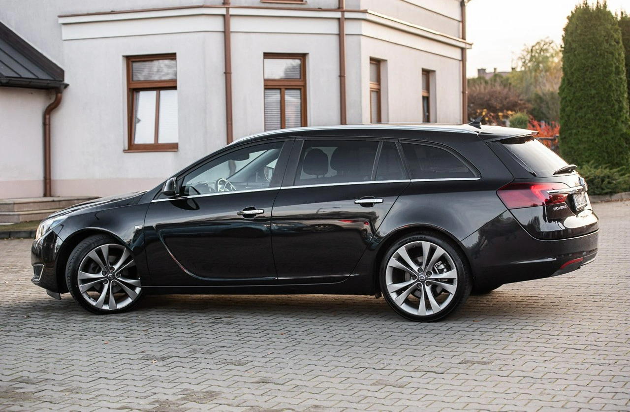 Opel Insignia - Zdjęcie 12