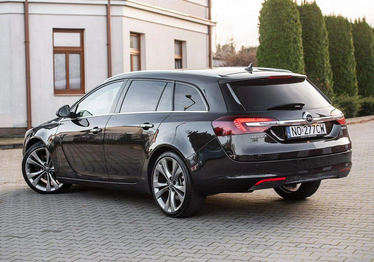 Opel Insignia - Zdjęcie 13