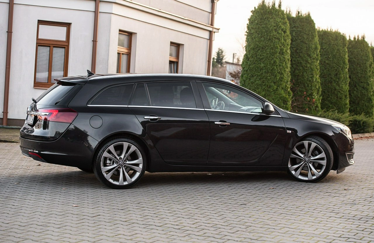Opel Insignia - Zdjęcie 16