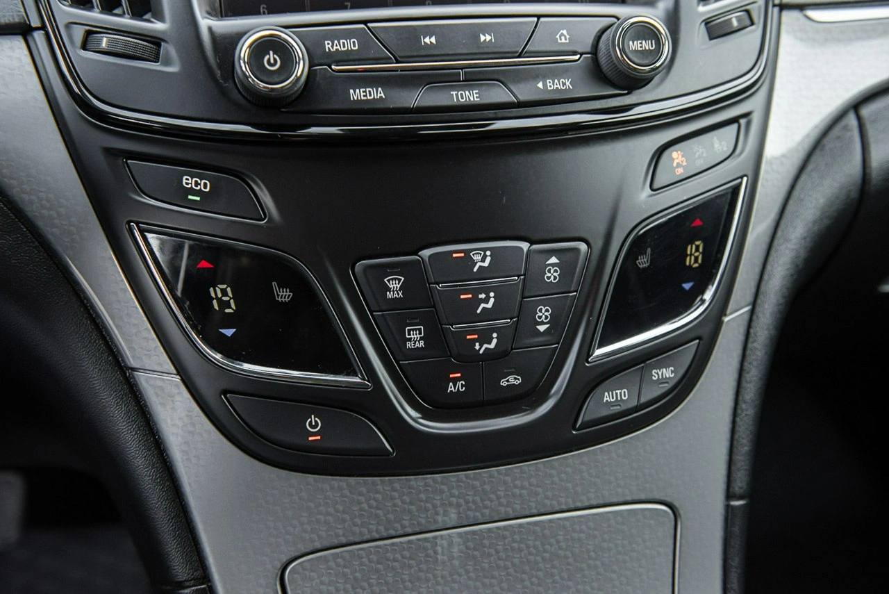 Opel Insignia - Zdjęcie 21