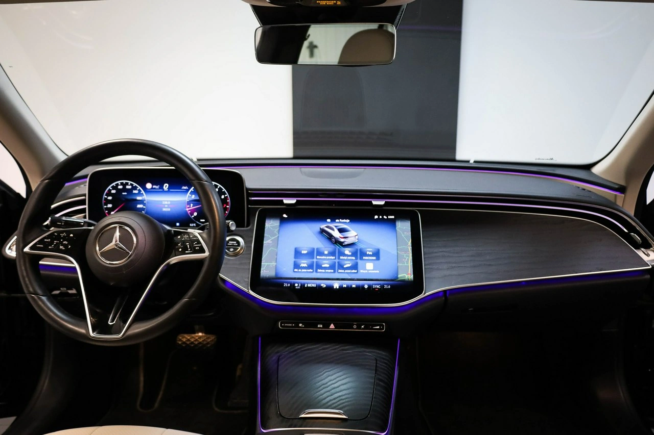 Mercedes E 200 - Zdjęcie 16