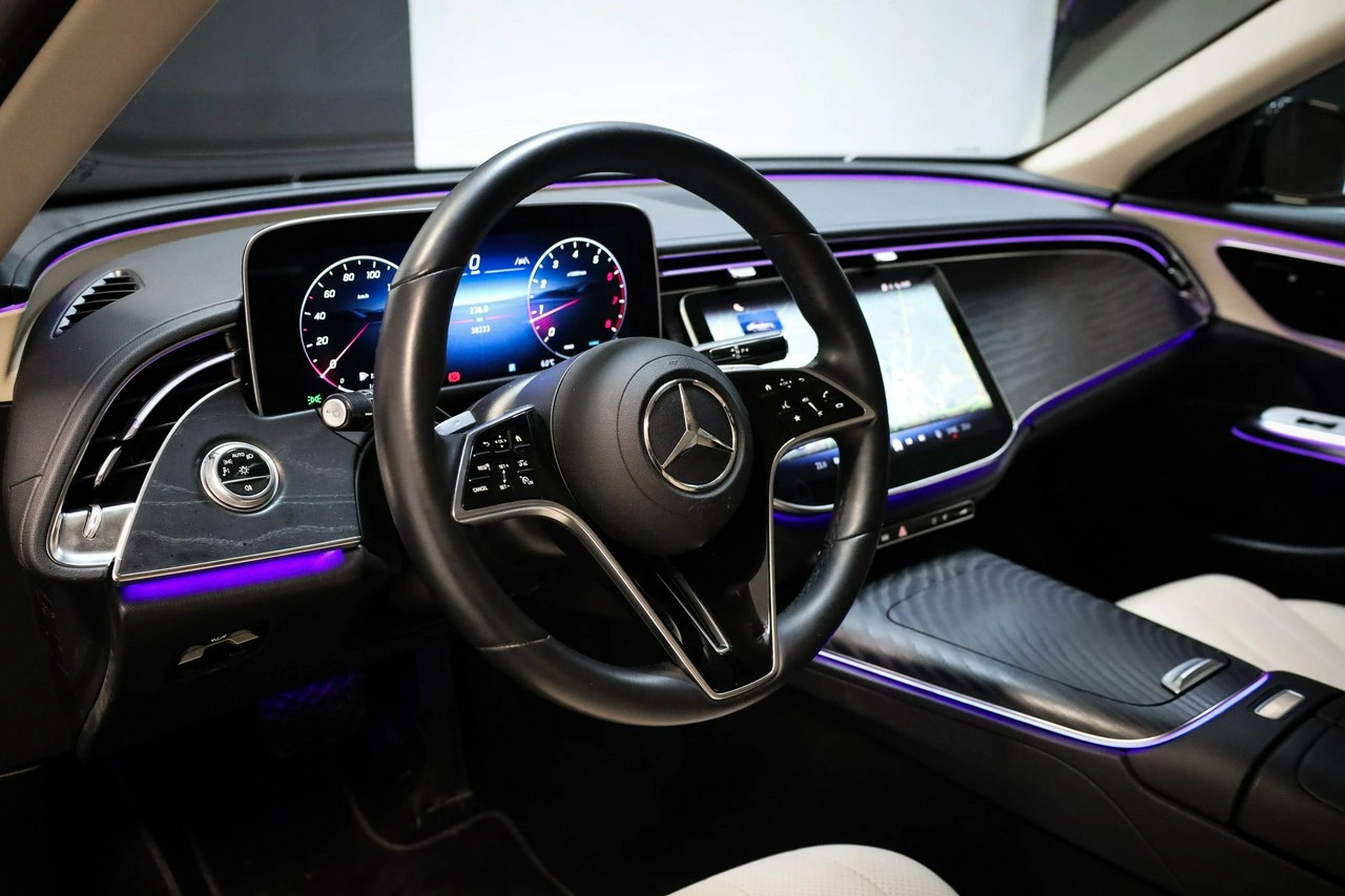 Mercedes E 200 - Zdjęcie 17