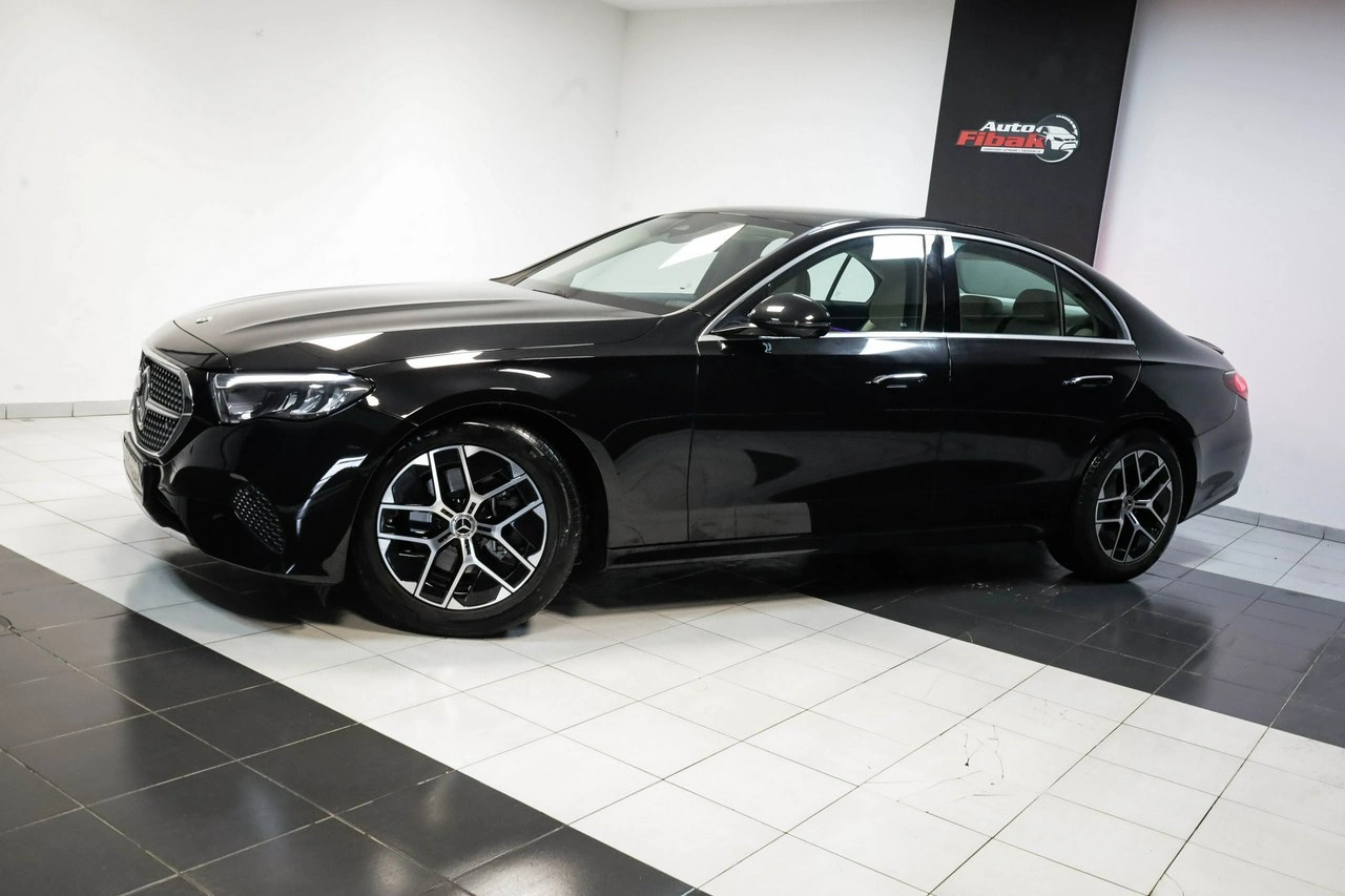 Mercedes E 200 - Zdjęcie 1