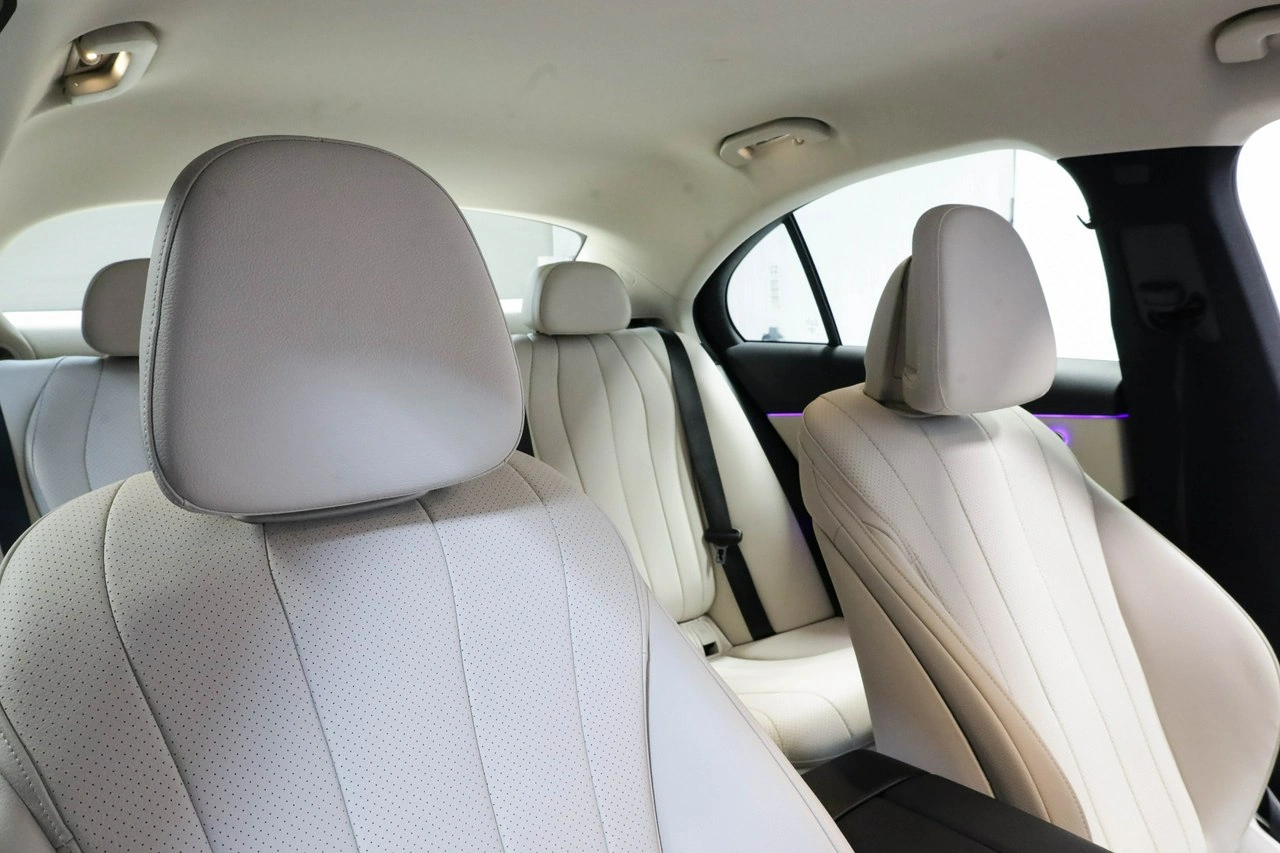 Mercedes E 200 - Zdjęcie 29