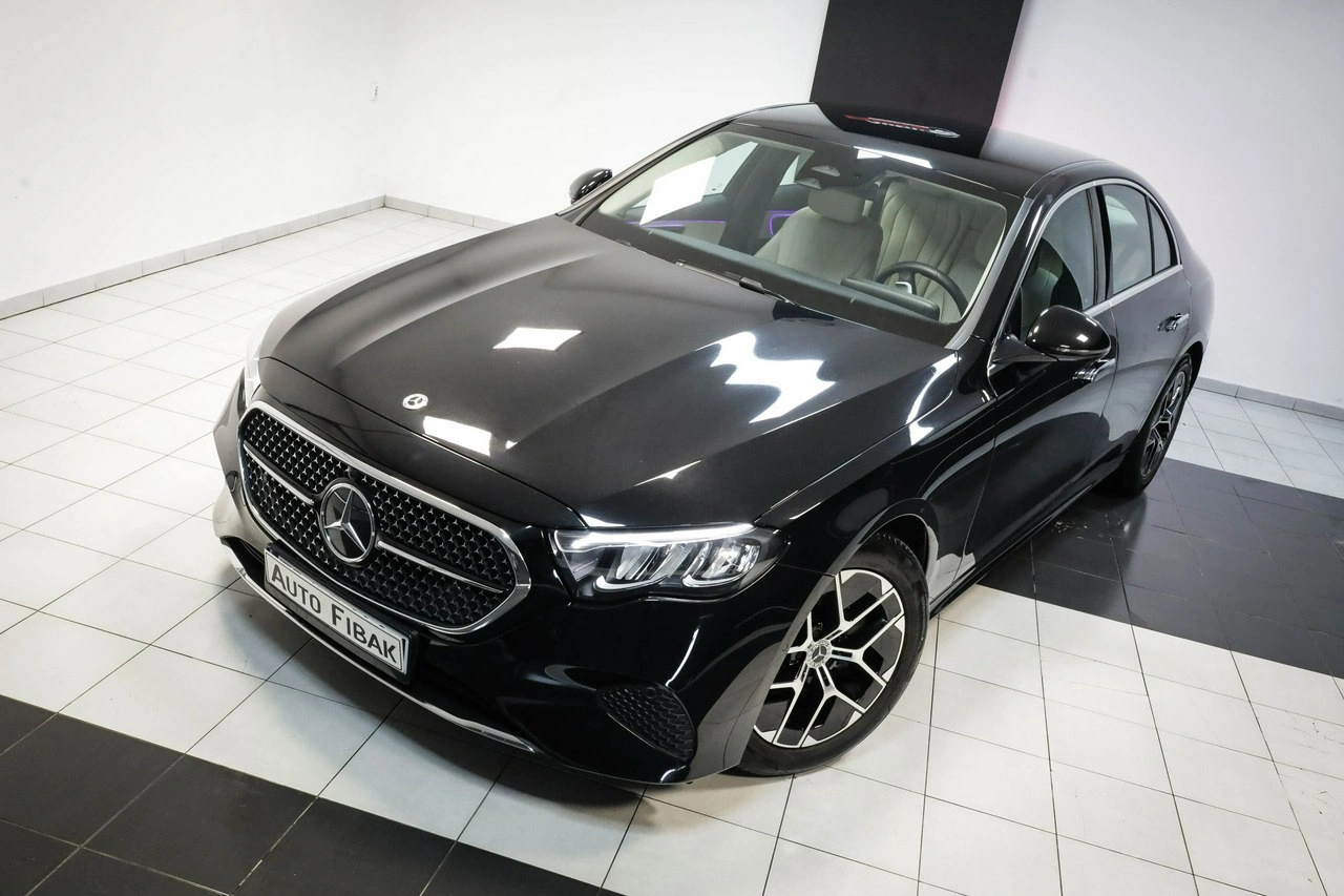 Mercedes E 200 - Zdjęcie 2