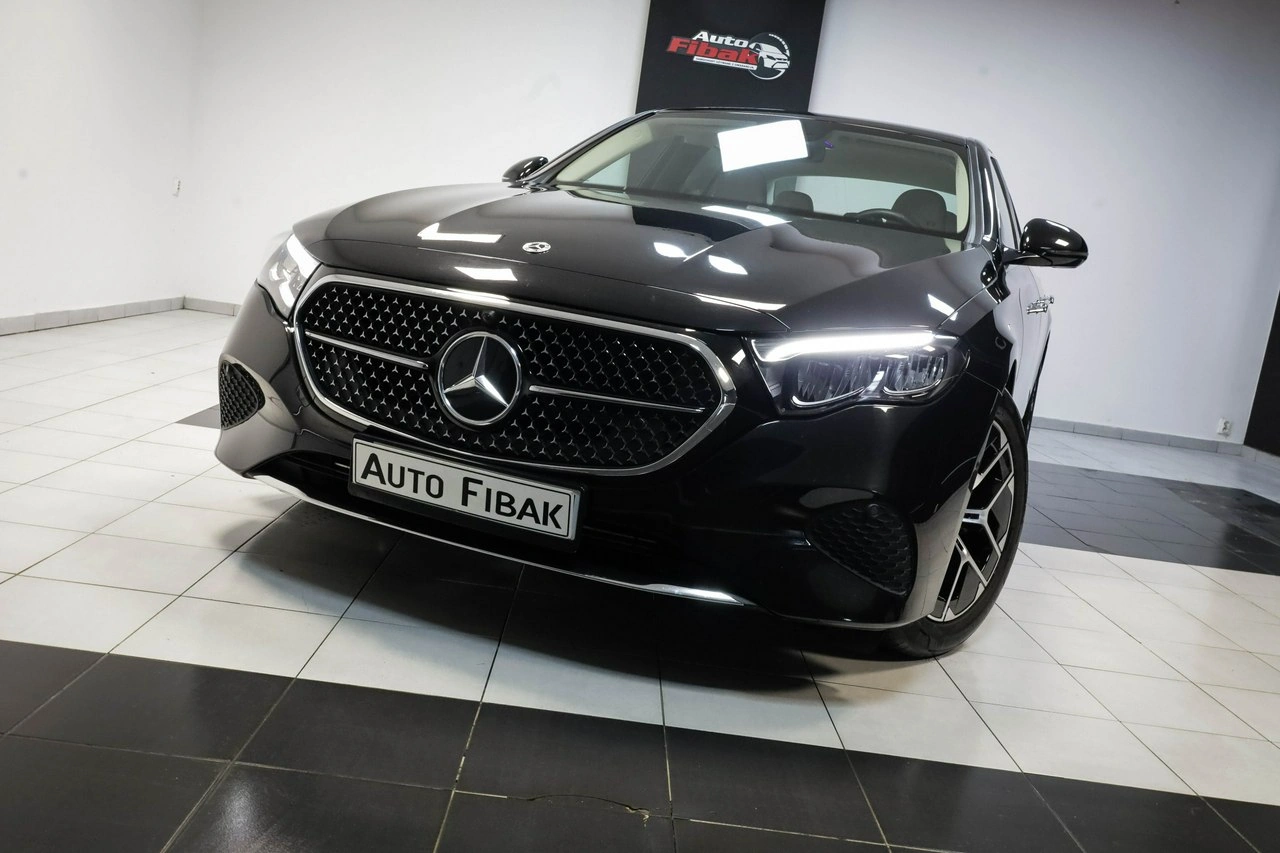 Mercedes E 200 - Zdjęcie 3