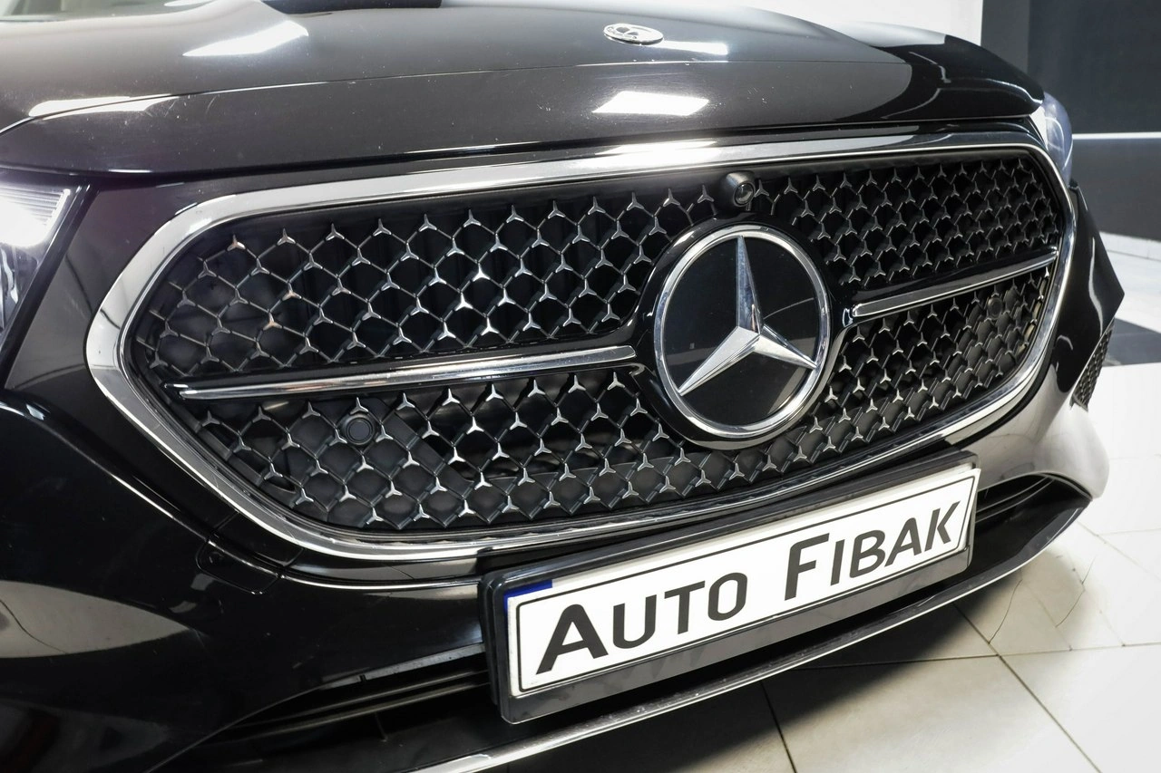 Mercedes E 200 - Zdjęcie 8