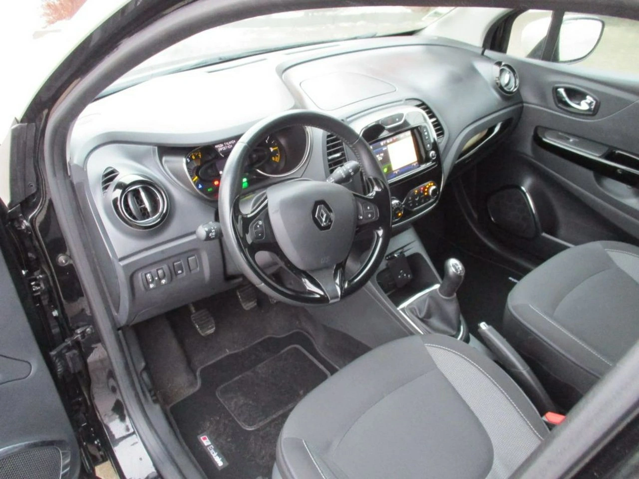 Renault Captur - Zdjęcie 9