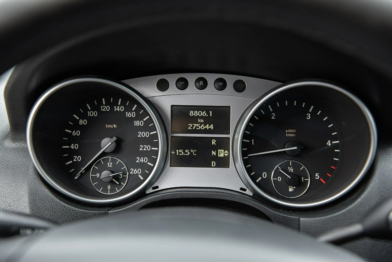 Mercedes ML 420 - Zdjęcie 30