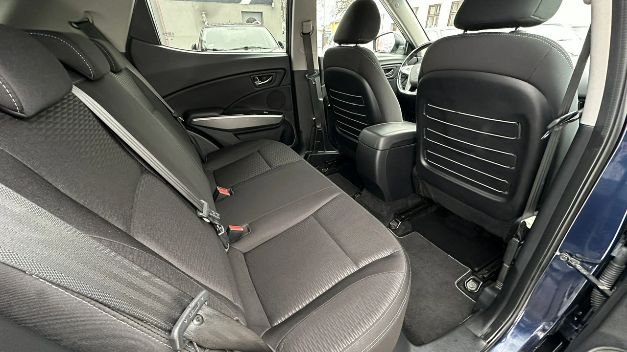 SsangYong Tivoli - Zdjęcie 23